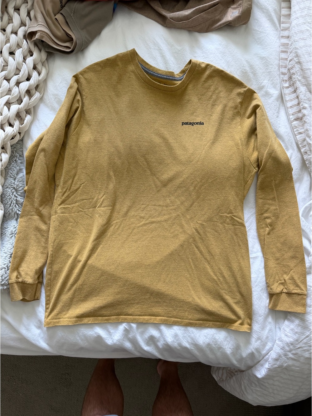 Men’s Patagonia long sleeve responsibili-tee L size large mustard yellow